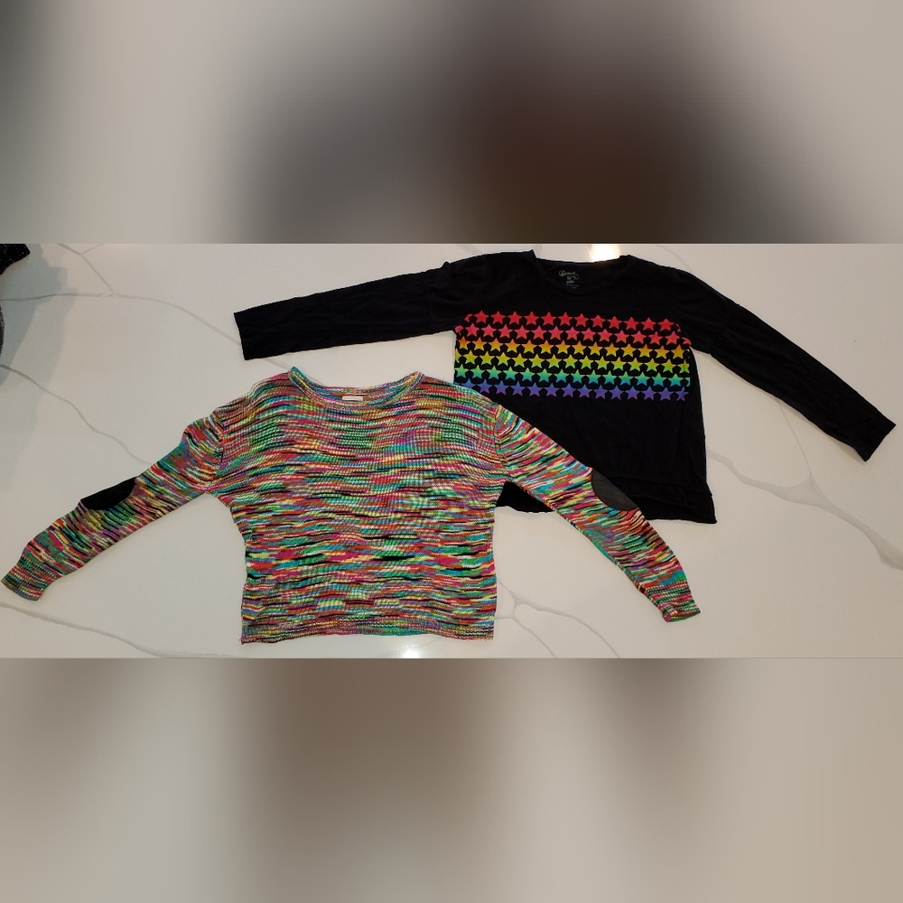 Flowers By Zoe Medium Tops. Rainbow Star Long Sleeve Shirt & Sweater.